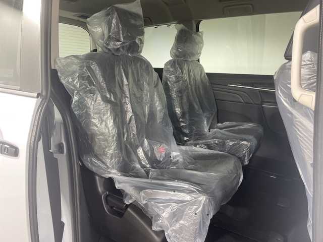 三菱 デリカＤ：５ シャモニー 神奈川県 2025(令7)年 0.1千km パールⅡ 登録済未使用車/ツートーンカラー【W85x42】/4WD　/ディーゼルターボ/マルチアラウンドモニター【自動防眩ミラー/ナビ切替可能】/フルセグ　CD DVD　Bluetooth　SD　HDMI/社外アルパインD:5専用11型ナビゲーション/オリジナルナビ取付パッケージ＋リアモニター取付パーッケージ/両側電動スライドドア/パワーバックドア/e-Assist/ブラインドスポットワーニング/レーダークルーズコントロール/衝突被害軽減ブレーキ/踏み間違い防止アシスト/車線逸脱警報支援機能/オートマチックハイビーム/ふらつき警報/前方衝突予測警報/標識検知システム/先行車発進通知/オートストップアンドゴー/革巻きステアリング/パドルシフト/ステアリングヒーター/ブラックスエード調/合皮コンビシート/運転席パワーシート/前席シートヒーター/電動パーキングブレーキ/オートブレーキホールド/プッシュスタート/スマートキー/LEDヘッド/ポジション/フォグランプ/純正サイド/リアスポイラー/電格ウインカーミラー/取説　保証書　スペアキー