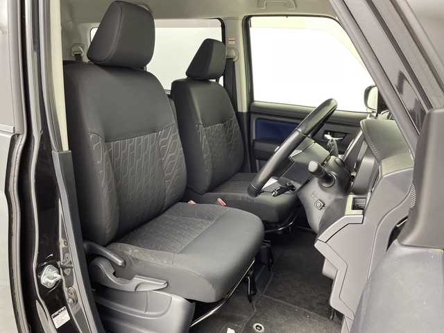 トヨタ ルーミー カスタムG－T 大阪府 2018(平30)年 3.2万km ブラックマイカメタリック スマートアシストII/　・衝突警告機能/　・衝突回避支援ブレーキ機能/　・誤発進抑制機能/　・車線逸脱警報機能/　・先行車発進お知らせ機能/　・オートマチックハイビーム/純正ナビ/　（Bluetooth/CD）/フルセグTV/バックカメラ/両側パワースライドドア/クルーズコントロール/LEDヘッドライト/フォグランプ/オートライト/純正15インチアルミホイール/スマートキー/ETC