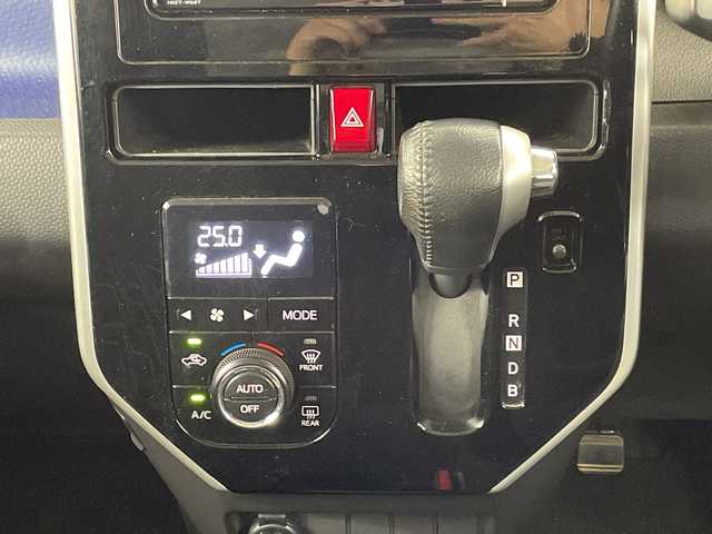 トヨタ ルーミー カスタムG－T 大阪府 2018(平30)年 3.2万km ブラックマイカメタリック スマートアシストII/　・衝突警告機能/　・衝突回避支援ブレーキ機能/　・誤発進抑制機能/　・車線逸脱警報機能/　・先行車発進お知らせ機能/　・オートマチックハイビーム/純正ナビ/　（Bluetooth/CD）/フルセグTV/バックカメラ/両側パワースライドドア/クルーズコントロール/LEDヘッドライト/フォグランプ/オートライト/純正15インチアルミホイール/スマートキー/ETC