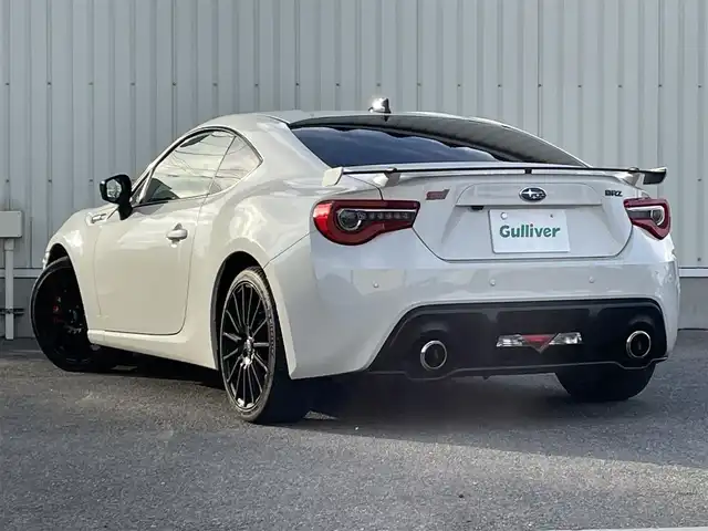 スバル ＢＲＺ STIスポーツ 山形県 2019(平31)年 3.8万km クリスタルホワイトP 6MT/カロッツェリアSDナビ/　　【CD DVD BT フルセグ USB AUX MSV】/バックカメラ/クルーズコントロール/LEDオートライト/ハーフレザー/シートヒーター/純正18インチアルミホイール/ドライブレコーダー/ステアリングスイッチ/電動格納ミラー/フォグランプ/スマートキー/ETC