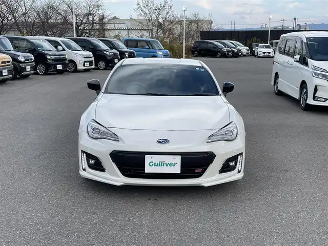 スバル ＢＲＺ STIスポーツ 山形県 2019(平31)年 3.8万km クリスタルホワイトP 6MT/カロッツェリアSDナビ/　　【CD DVD BT フルセグ USB AUX MSV】/バックカメラ/クルーズコントロール/LEDオートライト/ハーフレザー/シートヒーター/純正18インチアルミホイール/ドライブレコーダー/ステアリングスイッチ/電動格納ミラー/フォグランプ/スマートキー/ETC
