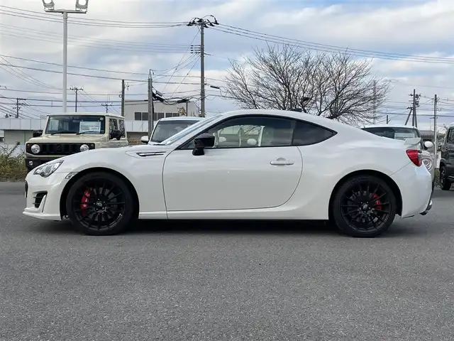 スバル ＢＲＺ STIスポーツ 山形県 2019(平31)年 3.8万km クリスタルホワイトP 6MT/カロッツェリアSDナビ/　　【CD DVD BT フルセグ USB AUX MSV】/バックカメラ/クルーズコントロール/LEDオートライト/ハーフレザー/シートヒーター/純正18インチアルミホイール/ドライブレコーダー/ステアリングスイッチ/電動格納ミラー/フォグランプ/スマートキー/ETC