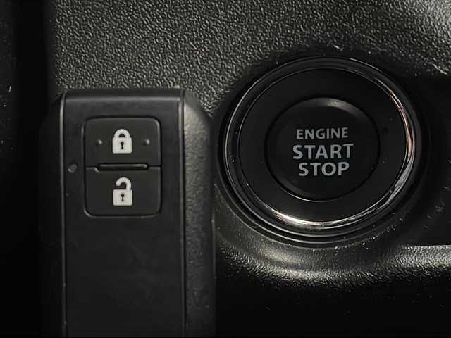 スズキ ジムニー シエラ JL 青森県 2023(令5)年 1.7万km ブルーイッシュブラックパール3 ・4WD/・社外フローティングナビ/・BT/フルセグ/・バックカメラ/・デジタルインナーミラー/・前後ドライブレコーダー/・衝突軽減ブレーキ/・レーンキープアシスト/・ダウンヒルアシストコントロール/・プッシュスタート/・スマートキー/・シートヒーター/・スペアキー/・背面タイヤ/・ETC/・夏タイヤAW積込/・純正15AW/・保証書、取説