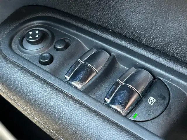 ＭＩＮＩ ミニ クロスオーバー クーパー オール4 岩手県 2013(平25)年 11.2万km 緑 4WD/ハーフレザーシート/純正16インチアルミホイール/スマートキー/ETC