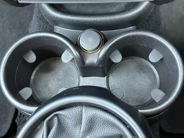 ＭＩＮＩ ミニ クロスオーバー クーパー オール4 岩手県 2013(平25)年 11.2万km 緑 4WD/ハーフレザーシート/純正16インチアルミホイール/スマートキー/ETC