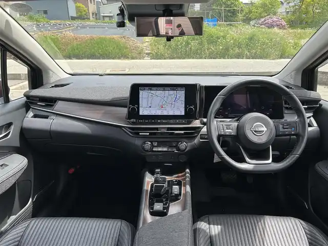 日産 オーラ G FOUR レザーエディション 富山県 2022(令4)年 2.8万km バーガンディー 〇ワンオーナー/〇純正9インチナビ/〇フルセグTV/〇バックカメラ/〇アラウンドビューモニター/〇インテリジェントルームミラー/〇ビルトインETC2.0/〇BOSEサウンドシステム/〇全方位運転支援システム/〇インテリジェントエマージェンシーブレーキ/〇プロパイロット/〇LEDヘッドランプ/〇オートライト/〇フォグランプ/〇純正17インチアルミ/〇革巻きステアリング/〇ステアリングヒーター/〇オートエアコン/〇革シート/〇シートヒーター/〇インテリジェントキー/〇禁煙車