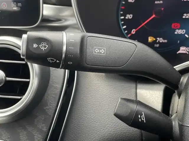 メルセデス・ベンツ Ｃ２００ アバンギャルド AMGライン 三重県 2018(平30)年 4.6万km イリジウムシルバー レザーエクスクルーシブ/黒革シート/ブルメスターサウンド/パフュームアトマイザー/エアバランス/純正ナビ/バックカメラ/フルセグＴＶ/シートヒーター/パワーシート/電動リアゲート/純正１８ＡＷ