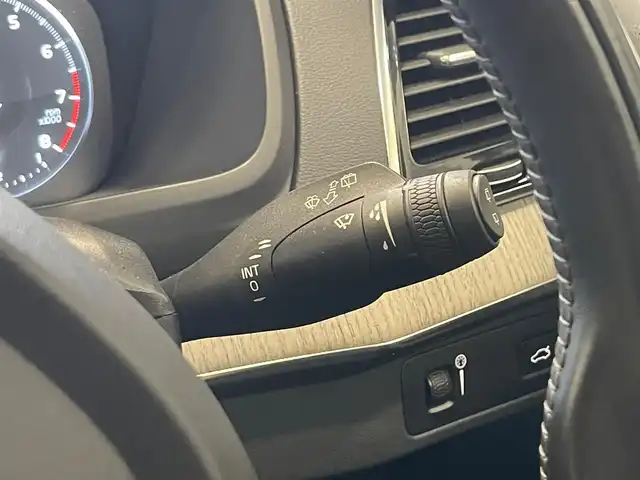 ボルボ ＸＣ９０ B6 AWD インスクリプション 山梨県 2022(令4)年 2.5万km グレー パノラマSR/B＆Oプレミアムサウンド/純正ルーフキャリア積載/黒革/純正HDDナビ/フルセグTV/全周囲カメラ/電動リアゲート/4ゾーンシートヒーター/前席シートエアコン/ステアリングヒーター/純正20インチAW/ACC/LKA/BSM/取説/保証書/スペアキー