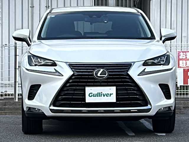 レクサス ＮＸ 300h Iパッケージ 愛知県 2018(平30)年 5.9万km ソニッククォーツ /4WD//純正メモリナビ//純正フルセグTV//CD/DVD/BT/USB/AUX//バック/全周囲カメラ//前後ドラレコ//ビルトインETC2.0//ヘッドアップディスプレイ//追従機能付きクルーズコントロール//ブラインドスポットモニター//電動パーキングブレーキ//ブレーキホールド//レーンアシスト//横滑り防止装置//衝突被害軽減ブレーキ//車両接近通報一時停止スイッチ//電動リアゲート//ステアリングヒーター//ステアスイッチ//パワーシート(D/N)//シートヒーター(D/N)//メモリーシート(D)//純正LEDオートライト//純正オートハイビーム//フロントフォグランプ//純正17インチアルミホイール//純正フロアマット//トノカバー//イモビライザー//衝突安全ボディー//ドアバイザー//ダブル/サイド/カーテンエアバック//スマートキー//取扱説明書//ナビ説明書//保証書//D記録簿(H31/R1/R2/R3/R4)
