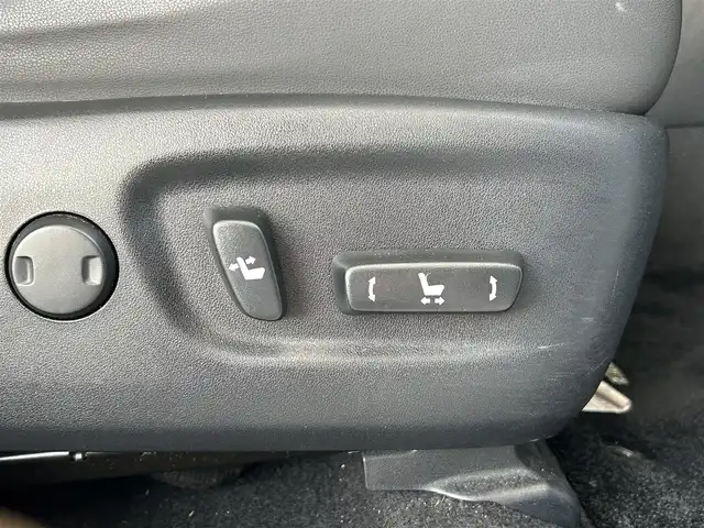 レクサス ＮＸ 300h Iパッケージ 愛知県 2018(平30)年 5.9万km ソニッククォーツ /4WD//純正メモリナビ//純正フルセグTV//CD/DVD/BT/USB/AUX//バック/全周囲カメラ//前後ドラレコ//ビルトインETC2.0//ヘッドアップディスプレイ//追従機能付きクルーズコントロール//ブラインドスポットモニター//電動パーキングブレーキ//ブレーキホールド//レーンアシスト//横滑り防止装置//衝突被害軽減ブレーキ//車両接近通報一時停止スイッチ//電動リアゲート//ステアリングヒーター//ステアスイッチ//パワーシート(D/N)//シートヒーター(D/N)//メモリーシート(D)//純正LEDオートライト//純正オートハイビーム//フロントフォグランプ//純正17インチアルミホイール//純正フロアマット//トノカバー//イモビライザー//衝突安全ボディー//ドアバイザー//ダブル/サイド/カーテンエアバック//スマートキー//取扱説明書//ナビ説明書//保証書//D記録簿(H31/R1/R2/R3/R4)