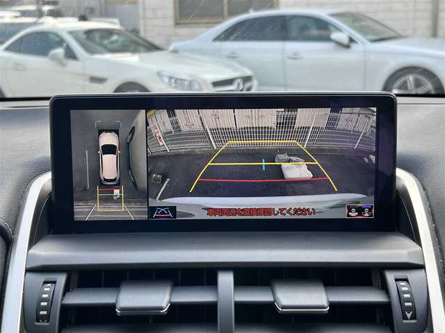 レクサス ＮＸ 300h Iパッケージ 愛知県 2018(平30)年 5.9万km ソニッククォーツ /4WD//純正メモリナビ//純正フルセグTV//CD/DVD/BT/USB/AUX//バック/全周囲カメラ//前後ドラレコ//ビルトインETC2.0//ヘッドアップディスプレイ//追従機能付きクルーズコントロール//ブラインドスポットモニター//電動パーキングブレーキ//ブレーキホールド//レーンアシスト//横滑り防止装置//衝突被害軽減ブレーキ//車両接近通報一時停止スイッチ//電動リアゲート//ステアリングヒーター//ステアスイッチ//パワーシート(D/N)//シートヒーター(D/N)//メモリーシート(D)//純正LEDオートライト//純正オートハイビーム//フロントフォグランプ//純正17インチアルミホイール//純正フロアマット//トノカバー//イモビライザー//衝突安全ボディー//ドアバイザー//ダブル/サイド/カーテンエアバック//スマートキー//取扱説明書//ナビ説明書//保証書//D記録簿(H31/R1/R2/R3/R4)