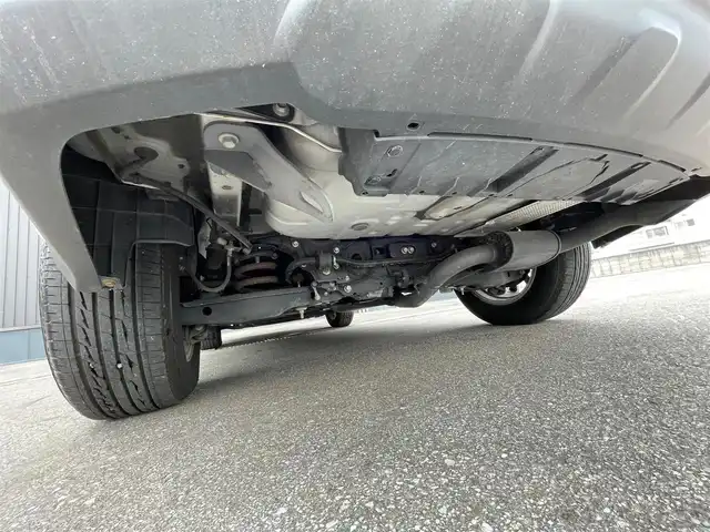 レクサス ＮＸ 300h Iパッケージ 青森県 2018(平30)年 5.9万km ソニッククォーツ /4WD/寒冷地仕様車/　(Fワイパーデアイサー/Rフォグ//　ヘットライトウオッシャー)/純正メモリナビ/　(フルセグTV/DVD/BT/USB/AUX)/全方位カメラ/前後ドラレコ/ビルトインETC2.0/ヘッドアップディスプレイ/追従機能付きクルーズコントロール/ブラインドスポットモニター/レーンアシスト/横滑り防止装置/衝突被害軽減ブレーキ/車両接近通報一時停止スイッチ/電動リアゲート/革巻きステア/ノブ/パドルシフト/ステアリングヒーター/オーディオ/ステアスイッチ/D席メモリー付き/　前席パワーシート/前席シートヒーター/純正3眼LEDオートライト/純正オートマチックハイビーム/シーケンシャルウインカー/ミラーヒーター/フロントフォグランプ/純正17インチアルミホイール/純正フロアマット/純正ドアバイザー/W/サイド/カーテン/ニーエアバック/前後バンパーソナー/スマートキー/保証書/取説/ナビ説明書/記録簿(H31/R1/R2/R3/R4)