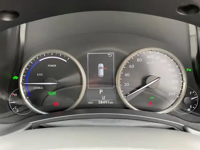 レクサス ＮＸ 300h Iパッケージ 青森県 2018(平30)年 5.9万km ソニッククォーツ /4WD/寒冷地仕様車/　(Fワイパーデアイサー/Rフォグ//　ヘットライトウオッシャー)/純正メモリナビ/　(フルセグTV/DVD/BT/USB/AUX)/全方位カメラ/前後ドラレコ/ビルトインETC2.0/ヘッドアップディスプレイ/追従機能付きクルーズコントロール/ブラインドスポットモニター/レーンアシスト/横滑り防止装置/衝突被害軽減ブレーキ/車両接近通報一時停止スイッチ/電動リアゲート/革巻きステア/ノブ/パドルシフト/ステアリングヒーター/オーディオ/ステアスイッチ/D席メモリー付き/　前席パワーシート/前席シートヒーター/純正3眼LEDオートライト/純正オートマチックハイビーム/シーケンシャルウインカー/ミラーヒーター/フロントフォグランプ/純正17インチアルミホイール/純正フロアマット/純正ドアバイザー/W/サイド/カーテン/ニーエアバック/前後バンパーソナー/スマートキー/保証書/取説/ナビ説明書/記録簿(H31/R1/R2/R3/R4)