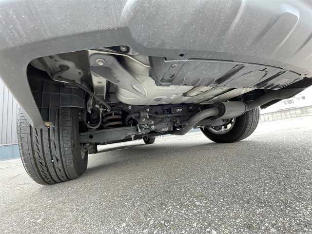 レクサス ＮＸ 300h Iパッケージ 岩手県 2018(平30)年 5.9万km ソニッククォーツ /4WD/寒冷地仕様車/　(Fワイパーデアイサー/Rフォグ//　ヘットライトウオッシャー)/純正メモリナビ/　(フルセグTV/DVD/BT/USB/AUX)/全方位カメラ/前後ドラレコ/ビルトインETC2.0/ヘッドアップディスプレイ/追従機能付きクルーズコントロール/ブラインドスポットモニター/レーンアシスト/横滑り防止装置/衝突被害軽減ブレーキ/車両接近通報一時停止スイッチ/電動リアゲート/革巻きステア/ノブ/パドルシフト/ステアリングヒーター/オーディオ/ステアスイッチ/D席メモリー付き/　前席パワーシート/前席シートヒーター/純正3眼LEDオートライト/純正オートマチックハイビーム/シーケンシャルウインカー/ミラーヒーター/フロントフォグランプ/純正17インチアルミホイール/純正フロアマット/純正ドアバイザー/W/サイド/カーテン/ニーエアバック/前後バンパーソナー/スマートキー/保証書/取説/ナビ説明書/記録簿(H31/R1/R2/R3/R4)