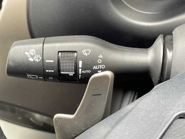 レクサス ＮＸ 300h Iパッケージ 岩手県 2018(平30)年 5.9万km ソニッククォーツ /4WD/寒冷地仕様車/　(Fワイパーデアイサー/Rフォグ//　ヘットライトウオッシャー)/純正メモリナビ/　(フルセグTV/DVD/BT/USB/AUX)/全方位カメラ/前後ドラレコ/ビルトインETC2.0/ヘッドアップディスプレイ/追従機能付きクルーズコントロール/ブラインドスポットモニター/レーンアシスト/横滑り防止装置/衝突被害軽減ブレーキ/車両接近通報一時停止スイッチ/電動リアゲート/革巻きステア/ノブ/パドルシフト/ステアリングヒーター/オーディオ/ステアスイッチ/D席メモリー付き/　前席パワーシート/前席シートヒーター/純正3眼LEDオートライト/純正オートマチックハイビーム/シーケンシャルウインカー/ミラーヒーター/フロントフォグランプ/純正17インチアルミホイール/純正フロアマット/純正ドアバイザー/W/サイド/カーテン/ニーエアバック/前後バンパーソナー/スマートキー/保証書/取説/ナビ説明書/記録簿(H31/R1/R2/R3/R4)