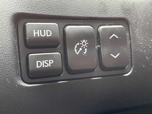 レクサス ＮＸ 300h Iパッケージ 岩手県 2018(平30)年 5.9万km ソニッククォーツ /4WD/寒冷地仕様車/　(Fワイパーデアイサー/Rフォグ//　ヘットライトウオッシャー)/純正メモリナビ/　(フルセグTV/DVD/BT/USB/AUX)/全方位カメラ/前後ドラレコ/ビルトインETC2.0/ヘッドアップディスプレイ/追従機能付きクルーズコントロール/ブラインドスポットモニター/レーンアシスト/横滑り防止装置/衝突被害軽減ブレーキ/車両接近通報一時停止スイッチ/電動リアゲート/革巻きステア/ノブ/パドルシフト/ステアリングヒーター/オーディオ/ステアスイッチ/D席メモリー付き/　前席パワーシート/前席シートヒーター/純正3眼LEDオートライト/純正オートマチックハイビーム/シーケンシャルウインカー/ミラーヒーター/フロントフォグランプ/純正17インチアルミホイール/純正フロアマット/純正ドアバイザー/W/サイド/カーテン/ニーエアバック/前後バンパーソナー/スマートキー/保証書/取説/ナビ説明書/記録簿(H31/R1/R2/R3/R4)