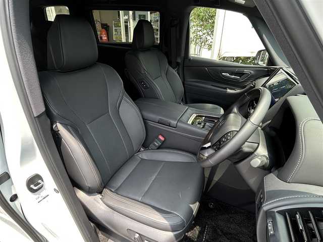 トヨタ アルファード Z 福岡県 2024(令6)年 0.6万km プラチナホワイトパールマイカ 純正HDDナビ(フルセグ/CD/DVD/BT)全方位モニター後席モニターWサンルーフ純正三眼LEDライトシーケンシャルウィンカートヨタセーフティコーナーセンサー電動リアゲート両側パワスラレーダークルーズコントロール前後ドライブレコーダーETC2.0シートヒーターUSBHDMI100V電源純正フロアマット純正アルミホイールプッシュスタートスマートキー