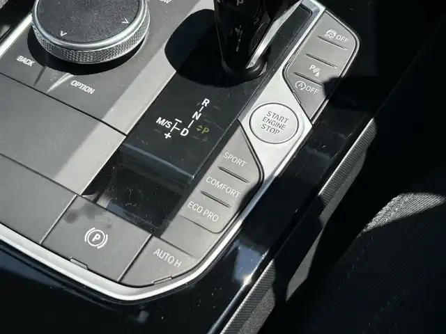 ＢＭＷ １１８ｄ プレイ 茨城県 2022(令4)年 1.6万km サファイアブラックP ドライビングアシスト　/ＡＣＣ　/ＬＤＷ　/ＬＣＷ　/ＣＴＷ　/Ｂカメラ　/ＰＤＣ　/パーキングアシスト　/オートマチックテールゲート　/ナビ　/ＣａｒＰｌａｙ　/ＢＴ　/ＵＳＢ　/ＬＥＤヘッドライト　/ＥＴＣ２．０　/前後ドラレコ/禁煙車