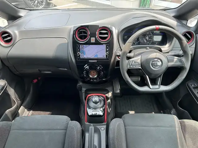 日産 ノート e－パワー ニスモ 兵庫県 2018(平30)年 4.5万km ダークメタルグレー アラウンドビューモニター/純正ドライブレコーダー/純正SDナビ/エマージェンシーブレーキ/NISMO専用スポーツシート/デジタルインナーミラー/NISMO革巻きステアリング/スイッチスタート/LEDヘッドライト/NISMOフロアマット/NISMOドアバイザー/Bluetooth接続/CD/DVD/USB/AUX/ETC