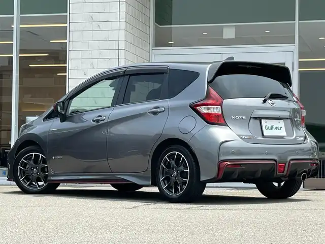 日産 ノート e－パワー ニスモ 兵庫県 2018(平30)年 4.5万km ダークメタルグレー アラウンドビューモニター/純正ドライブレコーダー/純正SDナビ/エマージェンシーブレーキ/NISMO専用スポーツシート/デジタルインナーミラー/NISMO革巻きステアリング/スイッチスタート/LEDヘッドライト/NISMOフロアマット/NISMOドアバイザー/Bluetooth接続/CD/DVD/USB/AUX/ETC