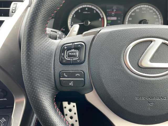 レクサス ＮＸ 200t Fスポーツ 道東・釧路十勝 2015(平27)年 5.5万km スターライトブラックガラスフレーク 外部検査済み/サンルーフ/4WD/純正SDナビ/（DVD/フルセグTV/Bluetooth/MSV/USB）/バックカメラ/サイドカメラ/ビルトインETC/レザーシート/前席パワーシート/前席シートヒーター/前席エアーシート/パワーバックドア/横滑り防止機能/純正18インチアルミホイール/スマートキー/LEDヘッドライト/パドルシフト/カーテンエアバック/クルーズコントロール/ステアリングヒーター/センターデフロック/保証書/取扱説明書/スペアキー