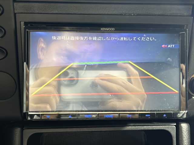 ポルシェ ボクスター 沖縄県 2004(平16)年 10.8万km アトラスグレー 禁煙車　/左ハンドル　/電動オープンルーフ　/ＥＴＣ　/前後ドライブレコーダー　/社外ナビ/【ＣＤ／ＤＶＤ／ＢＴ／フルセグＴＶ】　　/バックカメラ　/ハーフレザーシート　/前席シートヒーター　/１７インチ純正アルミ　/保証書　/取扱説明書