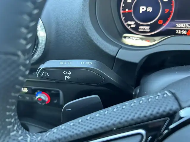 アウディ Ａ３ SB 30TFSI スポーツ 滋賀県 2020(令2)年 1.9万km グレイシアホワイトメタリック Sラインパッケージ/ハーフレザーシート/・D席パワーシート/・前席シートヒーター /バーチャルコックピット/MMIナビ(CD/DVD/Bluetooth/USB)/Audiサイドアシスト/アダプティブクルーズコントロール/アクティブレーンアシスト/Audiプレセンス/バックカメラ/パーキングエイド/アドバンストキー/純正フロアマット/純正18インチアルミホイール