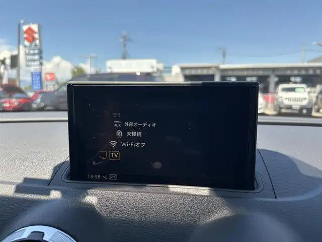 アウディ Ａ３ SB 30TFSI スポーツ 滋賀県 2020(令2)年 1.9万km グレイシアホワイトメタリック Sラインパッケージ/ハーフレザーシート/・D席パワーシート/・前席シートヒーター /バーチャルコックピット/MMIナビ(CD/DVD/Bluetooth/USB)/Audiサイドアシスト/アダプティブクルーズコントロール/アクティブレーンアシスト/Audiプレセンス/バックカメラ/パーキングエイド/アドバンストキー/純正フロアマット/純正18インチアルミホイール