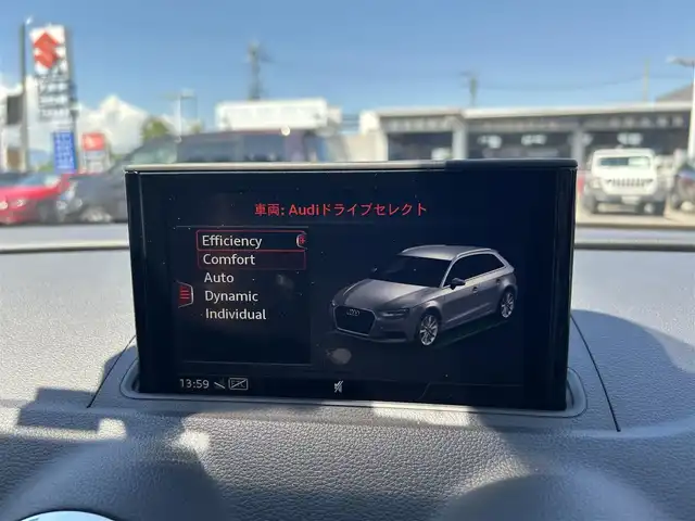 アウディ Ａ３ SB 30TFSI スポーツ 滋賀県 2020(令2)年 1.9万km グレイシアホワイトメタリック Sラインパッケージ/ハーフレザーシート/・D席パワーシート/・前席シートヒーター /バーチャルコックピット/MMIナビ(CD/DVD/Bluetooth/USB)/Audiサイドアシスト/アダプティブクルーズコントロール/アクティブレーンアシスト/Audiプレセンス/バックカメラ/パーキングエイド/アドバンストキー/純正フロアマット/純正18インチアルミホイール