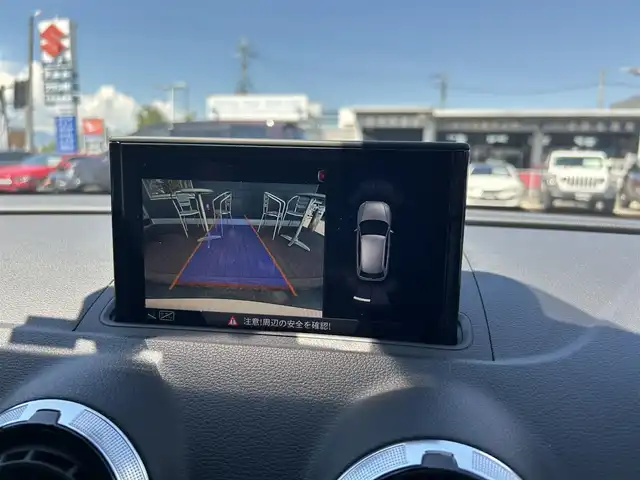 アウディ Ａ３ SB 30TFSI スポーツ 滋賀県 2020(令2)年 1.9万km グレイシアホワイトメタリック Sラインパッケージ/ハーフレザーシート/・D席パワーシート/・前席シートヒーター /バーチャルコックピット/MMIナビ(CD/DVD/Bluetooth/USB)/Audiサイドアシスト/アダプティブクルーズコントロール/アクティブレーンアシスト/Audiプレセンス/バックカメラ/パーキングエイド/アドバンストキー/純正フロアマット/純正18インチアルミホイール