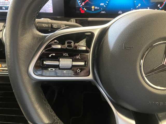 メルセデス・ベンツ Ｂ２００ｄ 熊本県 2020(令2)年 3.3万km マウンテングレー ・スマートキー/・プッシュスタート/・アクティブステアリングアシスト/・道路標識アシスト/・アクティブレーンキーピングアシスト/・アクティブブレーキアシスト/・アテンションアシスト/・レーンチェンジアシスト/・クルーズコントロール(追従式)/・ハーフレザーシート/・前席パワーシート/・前席シートヒーター /・純正HDDナビ/　【Bluetooth・USB・AppleCarPlay・AndroidAuto】/・フルセグTV/・バックカメラ/・ETC2.0/・パワーバックドア/・LEDヘッドランプ/・純正マット
