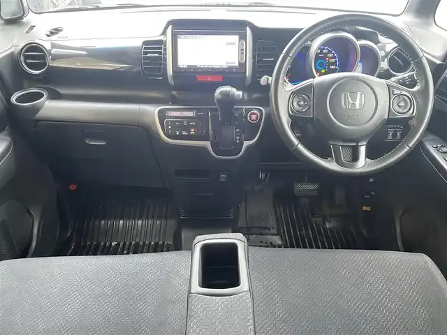 ホンダ Ｎ ＢＯＸ カスタム G ターボSSパッケージ 秋田県 2013(平25)年 11万km プレミアムホワイトパール (株)IDOMが運営する【じしゃロン秋田店】の自社ローン対象車両になります。こちらは現金ご利用時の価格です。自社ローンご希望の方は別途その旨お申付け下さい。/メモリナビ/ワンセグテレビ/バックカメラ/両側パワースライドドア/プッシュスタート/ドアバイザー/ETC