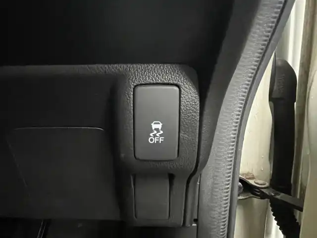 ホンダ Ｎ ＢＯＸ カスタム G ターボSSパッケージ 秋田県 2013(平25)年 11万km プレミアムホワイトパール (株)IDOMが運営する【じしゃロン秋田店】の自社ローン対象車両になります。こちらは現金ご利用時の価格です。自社ローンご希望の方は別途その旨お申付け下さい。/メモリナビ/ワンセグテレビ/バックカメラ/両側パワースライドドア/プッシュスタート/ドアバイザー/ETC