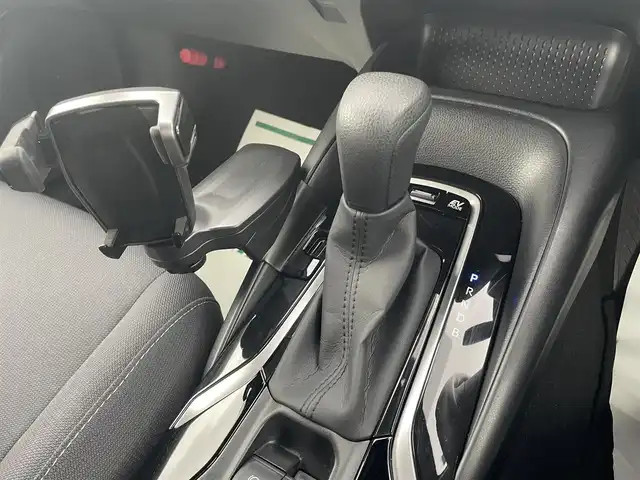 トヨタ カローラ スポーツ ハイブリッドG X 山形県 2020(令2)年 1.7万km プラチナホワイトパールマイカ ワンオーナー/トヨタセーフティセンス/純正ディスプレイオーディオ/　【USB BT Miracast】/バックカメラ/ドライブレコーダー/ETC2.0/レーダークルーズコントロール/ステアリングスイッチ/オートホールド/サイド、カーテンエアバッグ/ミラーヒーター/LEDライト/純正フロアマット/ドアバイザー/保証書、取説あり