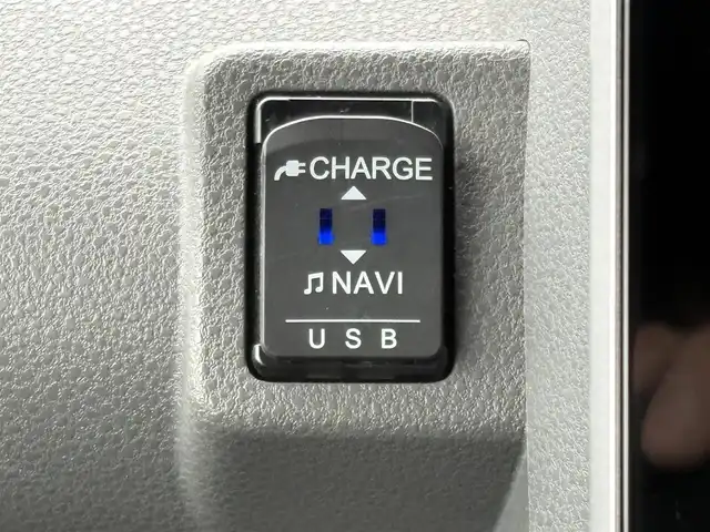 ダイハツ タント カスタム X 大分県 2019(令1)年 6.3万km ブラックマイカメタリック/シャイニングホワイトパール ・純正ナビ(CD/DVD/BT/SD/USB)/・バックモニター/・両側パワースライドドア/・スマートアシスト/・ドライブレコーダー/・ETC/・スーパーロングスライド/・オートハイビーム/・ステアリングリモコン/・スマートキー/・プッシュスタート/・純正アルミホイール