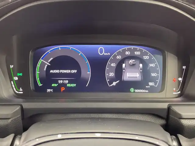 ホンダ ステップワゴン スパーダ eHEV 栃木県 2025(令7)年 0.1千km クリスタルブラックパール 登録済未使用車/純正11.4インチナビ/　(CD/DVD/Bluetooth/USB/フルセグTV)/バックカメラ/全方位カメラ/ホンダセンシング/・衝突軽減ブレーキ（CMBS）/・先行車発進お知らせ機能/・歩行者事故低減ステアリング/・路外逸脱抑制機能/・標識認識機能/・渋滞追従機能付アダプティブクルーズコントロール（ACC）/・車線維持支援システム（LKAS）/・トラフィックジャムアシスト（渋滞運転支援機能）/・ブラインドスポットインフォメーション/・誤発進抑制機能/・後方誤発進抑制機能/・近距離衝突軽減ブレーキ/・急アクセル抑制機能/・パーキングセンサーシステム/・オートハイビーム/両側パワースライドドア/電動リアゲート/2列目オットマン/ハーフレザーシート/前席シートヒーター/全列USBチャージャー/純正16インチAW/LEDヘッドライト