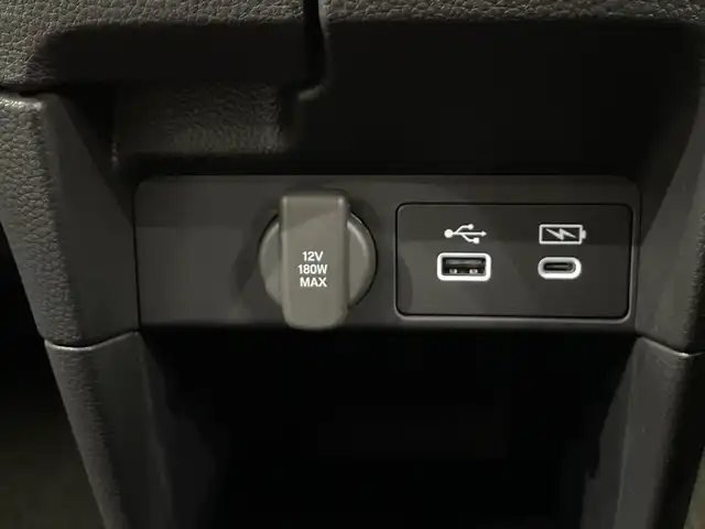 ホンダ ステップワゴン スパーダ eHEV 栃木県 2025(令7)年 0.1千km クリスタルブラックパール 登録済未使用車/純正11.4インチナビ/　(CD/DVD/Bluetooth/USB/フルセグTV)/バックカメラ/全方位カメラ/ホンダセンシング/・衝突軽減ブレーキ（CMBS）/・先行車発進お知らせ機能/・歩行者事故低減ステアリング/・路外逸脱抑制機能/・標識認識機能/・渋滞追従機能付アダプティブクルーズコントロール（ACC）/・車線維持支援システム（LKAS）/・トラフィックジャムアシスト（渋滞運転支援機能）/・ブラインドスポットインフォメーション/・誤発進抑制機能/・後方誤発進抑制機能/・近距離衝突軽減ブレーキ/・急アクセル抑制機能/・パーキングセンサーシステム/・オートハイビーム/両側パワースライドドア/電動リアゲート/2列目オットマン/ハーフレザーシート/前席シートヒーター/全列USBチャージャー/純正16インチAW/LEDヘッドライト