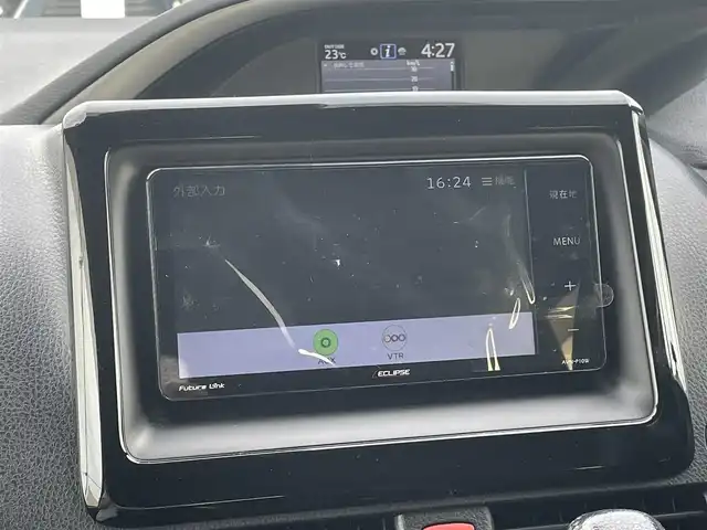 トヨタ ヴォクシー ZS 煌Ⅲ 島根県 2021(令3)年 4.3万km ブラック 社外ナビ（AVN-P10W）/Bluetooth/AM/FM/CD/DVD/ETC/バックカメラ/フリップダウンモニター/→10.1インチ（ALPINE）リモコンあり/アイドリングストップ/ウィンカーミラー/キャプテンシート/クルーズコントロール/ドアバイザー/プッシュスタート/両側パワースライドドア/横滑り防止装置/ASB/外部入力（AUX）/オートマチックハイビーム/SD/衝突軽減/スペアキー/トランパスタイヤ