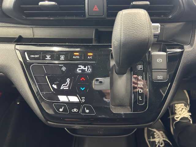日産 デイズ HWS G ターボ プロパイロットED 宮城県 2024(令6)年 3.1万km ホワイトパール ワンオーナー/4WD/社外メモリナビ/i Pod/USB/FM/AM/BT/CD/DVD/フルセグTV/バックカメラ・全方位カメラ/レザー調シート/前席シートヒーター/ステアリングスイッチ/ステアリングヒーター/プロパイロット/ブラインドスポットモニター/コーナーセンサー/パーキングアシスト/レーンキープアシスト/横滑り防止装置/衝突被害軽減システム/アイドリングストップ/純正アルミ夏タイヤ15インチ/純正フロアマット/LEDライト/ウィンカードアミラー/電動格納ミラー/ETC2.0/前後ドライブレコーダー/プッシュスタート/保証書・記録簿・取扱説明書