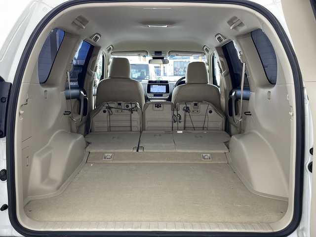 トヨタ ランドクルーザー プラド TX 兵庫県 2018(平30)年 6万km ホワイトパールクリスタルシャイン ・純正9インチナビ/CD/DVD/TV/SD/Bluetooth/・バックカメラ/・ビルトインETC/・Toyota　Safety　Sense/・レーンディパチャーアラート/・プリクラッシュセーフティ/・レーダークルーズコントロール/・オートマチックハイビーム/・クリアランスソナー/・モデリスタエアロ/・ＬＥＤヘッドライト/・オートライト/・クリアランスソナー/・社外22インチアルミホイール/・社外革調シートカバー/・ヘッドライトウォッシャー/・純正17インチホイールあり/・社外マフラー