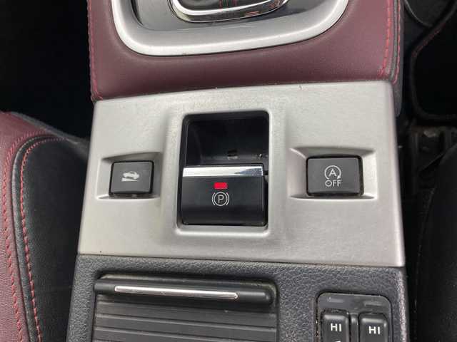 スバル レヴォーグ 1．6STIスポーツアイサイト 鹿児島県 2017(平29)年 9万km ダークグレーメタリック 社外ナビ/（フルセグ/Bluetooth/CD/DVD/ラジオ）　/レーダークルーズコントロール　/パドルシフト　/シートヒーター　/ブラインドスポットモニター　/オートハイビーム　/レザーシート　/ヘッドライトレベライザー/ETC　/ヒルスタートアシスト　/プリクラッシュセーフティ/レーンキープアシスト/プッシュスタートボタン/保証書/取扱説明書