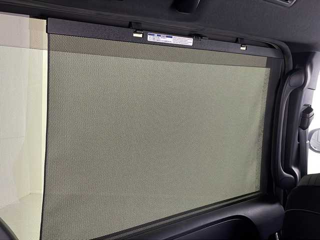 トヨタ ヴォクシー ZS 煌 茨城県 2017(平29)年 5.8万km ブラック 純正9インチナビ/バックカメラ/フルセグTV/アダプティブクルーズコントロール/LEDライト/両側電動スライドドア/衝突軽減ブレーキ/レーンキープアシスト/横滑り防止機能/純正16インチAW/フリップダウンモニター/ドアバイザー/ETC/プッシュスタート/スマートキー