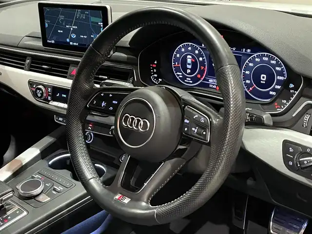 アウディ Ａ４ 2.0 TFSI クワトロ スポーツ Sライン PKG 道央・札幌 2018(平30)年 4.9万km グレイシアホワイトメタリック グレイシアホワイトメタリック/Sラインパッケージ/アシスタンスパッケージ/　・アウディプレセンスリヤ/　・アウディサイドアシスト/　・パークアシスト/　・サラウンドビューカメラ/　・サイドエアバック/マトリクスLEDヘッドライト/バーチャルコックピット/純正メモリナビ/フルセグTV/CD/DVD/SD/USB/Bluetooth/ハーフレザーシート/シートヒーター/純正ドラレコ