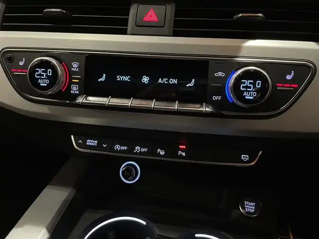 アウディ Ａ４ 2.0 TFSI クワトロ スポーツ Sライン PKG 道央・札幌 2018(平30)年 4.9万km グレイシアホワイトメタリック グレイシアホワイトメタリック/Sラインパッケージ/アシスタンスパッケージ/　・アウディプレセンスリヤ/　・アウディサイドアシスト/　・パークアシスト/　・サラウンドビューカメラ/　・サイドエアバック/マトリクスLEDヘッドライト/バーチャルコックピット/純正メモリナビ/フルセグTV/CD/DVD/SD/USB/Bluetooth/ハーフレザーシート/シートヒーター/純正ドラレコ