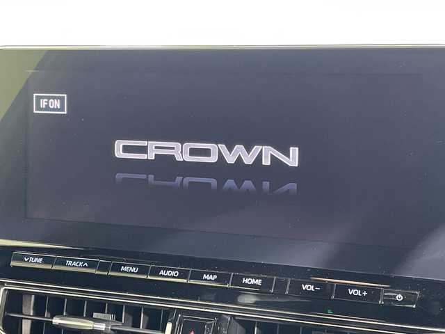 トヨタ クラウン ハイブリッド RS アドバンス 神奈川県 2021(令3)年 3.4万km プレシャスホワイトパール トヨタセーフティーセンス/純正12.3インチSDナビ/TRDエアロ/ヘッドアップディスプレイ/ブラインドスポットモニター/バックカメラ/クルーズコントロール/ムーンルーフ/レザーシート/シートヒーター/シートベンチレーション/ステアリングヒーター/ETC/アイドリングストップ/LEDヘッドライト/フォグランプ/オートライト/ウィンカーミラー/電動格納ミラー/純正18インチAW/パワーシート/プッシュスタート/フロアマット
