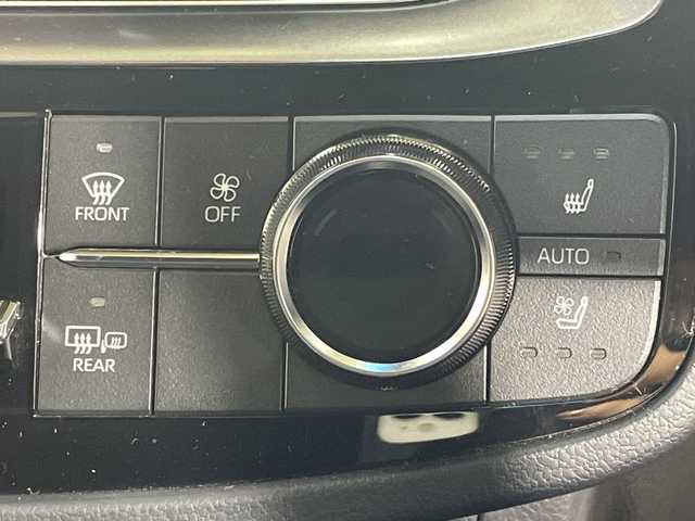 トヨタ クラウン ハイブリッド RS アドバンス 神奈川県 2021(令3)年 3.4万km プレシャスホワイトパール トヨタセーフティーセンス/純正12.3インチSDナビ/TRDエアロ/ヘッドアップディスプレイ/ブラインドスポットモニター/バックカメラ/クルーズコントロール/ムーンルーフ/レザーシート/シートヒーター/シートベンチレーション/ステアリングヒーター/ETC/アイドリングストップ/LEDヘッドライト/フォグランプ/オートライト/ウィンカーミラー/電動格納ミラー/純正18インチAW/パワーシート/プッシュスタート/フロアマット