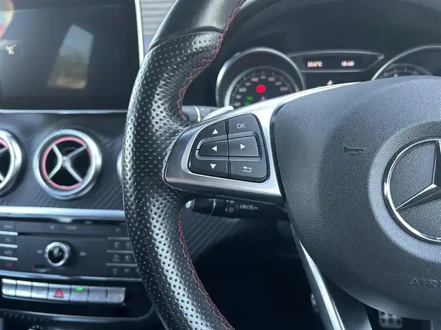 メルセデス・ベンツ Ａ１８０ スポーツ 宮崎県 2016(平28)年 3.4万km カルサイトホワイト 純正ナビ/CD/DVD/TV/Bluetooth/バックカメラ/コーナーセンサー/USB/ETC/ハーフレザーシート/シートヒーター/純正フロアマット/純正アルミホイール18インチ/ＬＥＤライト/プッシュスタート