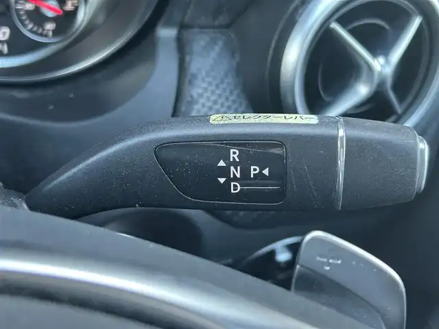 メルセデス・ベンツ Ａ１８０ スポーツ 宮崎県 2016(平28)年 3.4万km カルサイトホワイト 純正ナビ/CD/DVD/TV/Bluetooth/バックカメラ/コーナーセンサー/USB/ETC/ハーフレザーシート/シートヒーター/純正フロアマット/純正アルミホイール18インチ/ＬＥＤライト/プッシュスタート