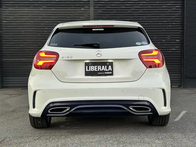 メルセデス・ベンツ Ａ１８０ スポーツ 宮崎県 2016(平28)年 3.4万km カルサイトホワイト 純正ナビ/CD/DVD/TV/Bluetooth/バックカメラ/コーナーセンサー/USB/ETC/ハーフレザーシート/シートヒーター/純正フロアマット/純正アルミホイール18インチ/ＬＥＤライト/プッシュスタート