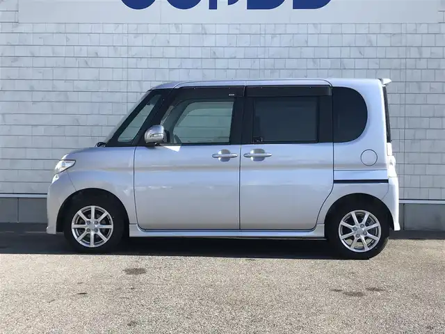 ダイハツ タント カスタム X スペシャル 栃木県 2012(平24)年 7.4万km ブライトシルバーメタリック (株)IDOMが運営する【じしゃロン小山店】の自社ローン対象車両になります。こちらは現金ご利用時の価格です。/自社ローンご希望の方は別途その旨お申付け下さい。//禁煙車/社外ワンセグナビ/（CD/DVD/AM/FMラジオ）/スマートキー/バックカメラ/ＥＴＣ/片側パワースライドドア/ドライブレコーダー/アイドリングストップ/電動格納ドアミラー/パワーウインドウ